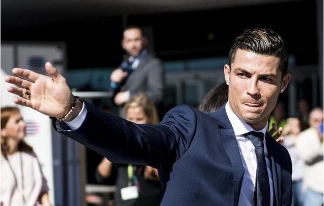 里以自律 里以自律