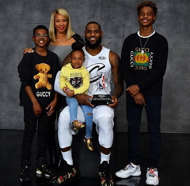 的比分与场 的比分与场